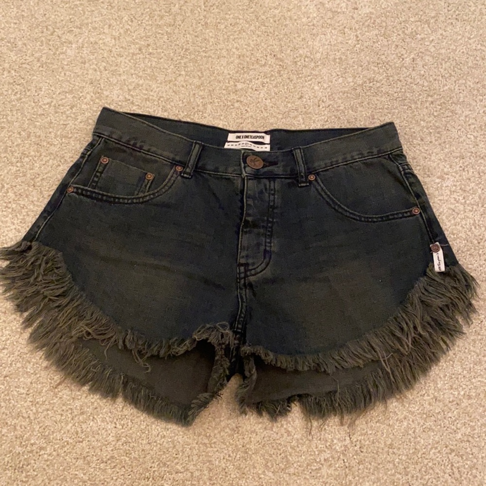 One X one teaspoon Brandos black cut off shorts size 27